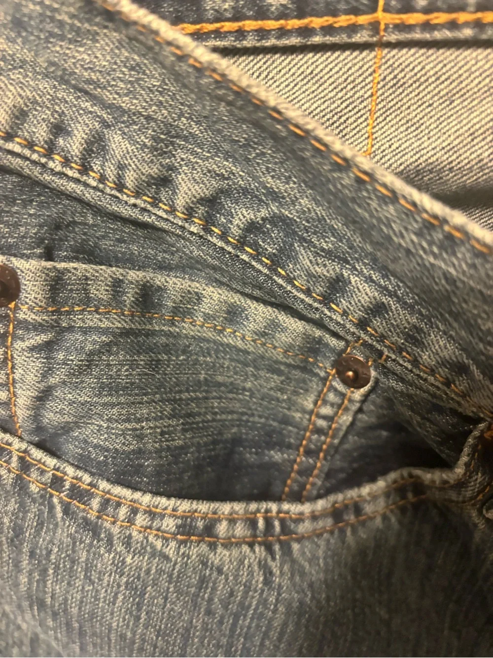Levi's 559 Relaxed Straight Jeans - Blue with Red Tag
